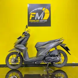 Honda Beat Deluxe Tahun 2023 silver pajak hidup