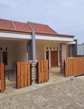Jual rumah siap huni kamar 3 dekat exit tol sawangan