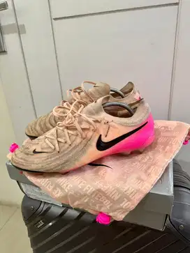 Sepatu Bola NIKE PHANTOM GX II ELITE FG PRISM PACK