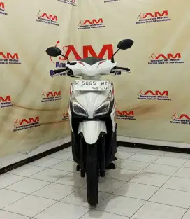 Honda vario 110 Fi Tahun 2015 warna putih