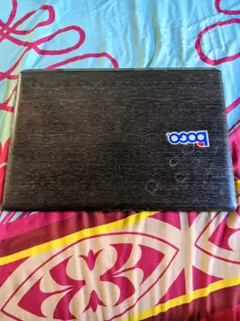 Laptop AXIOO matot
