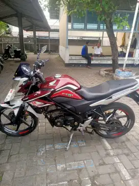Jual/TT/BT.Gonda cb 150 r 2014...jual lebih asyik...