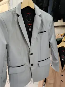 Blazer Pria Modric List Warna Di Saku