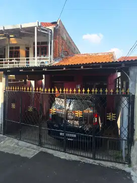 Rumah tua hitung tanah lokasi strategis di Utan Kayu