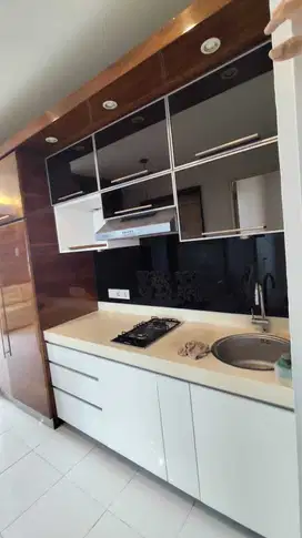 DISEWAKAN APARTEMEN FULLY FURNISHED