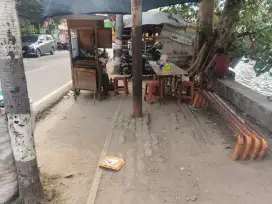 dibutuhkan karyawan/wati dagang mie ayam
