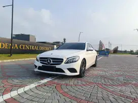 Mercedes-Benz C200 EQ Boost AT 2019 SERVICE RECORD SIAP PAKAI