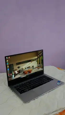 Laptop Huawei D14 Matebook
