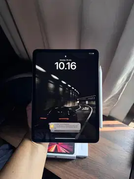 ipad pro gen 3 M1 256gb wifi only + apple pencil gen 2
