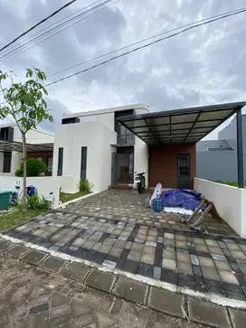 RUMAH CANTIK MINIMALIS ART DECO 15 MENIT KE UB SUHAT KOTA MALANG