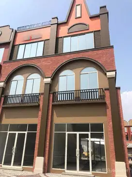 Ruko La Riviera 3lt luas 68m 4,5x15 PIK Pantai Indah Kapuk