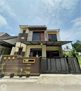 Rumah Minimalis 2 Lantai Siap Huni di Buah Batu Bandung