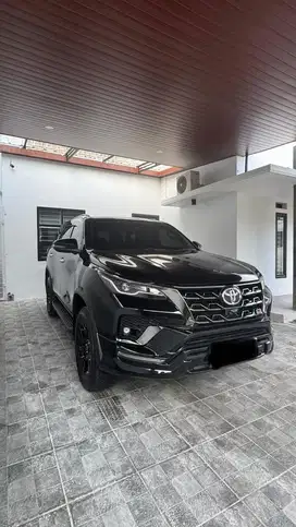 Forsale fortuner 2.8 GR sport 4x4 tetradrive