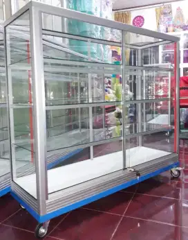 Etalase Ukuran 1,2Mx1M Pakai Roda Kaca Full 5mm