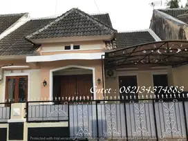 Dijual rumah dalam Perum , sangat dekat ke  Mirota Kampus Godean