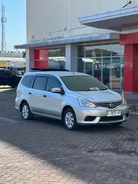 Grand Livina Istimewa