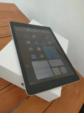 Jual iPad Gen6 32GB fullset exs iBox