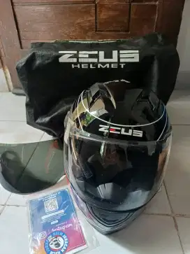 Helm fullface zeus 811 fullset