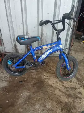 12 San roda bantu ada