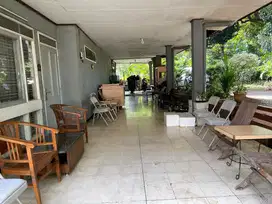 Dijual Rumah Klasik Hook di Jati Padang Pasar Minggu, Lokasi Strategis