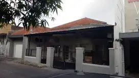 Rumah etnik nan strategis di jalan urip sumoharjo solo