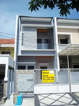 Rumah di Rungkut Asri Timur