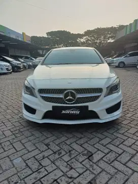 Mercedez benz Cla 200 AMG tahun 2015