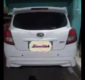 Mobil datsun go plus 2016
