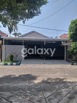 Rumah Siap Huni di Manyar Jaya, Surabaya Timur