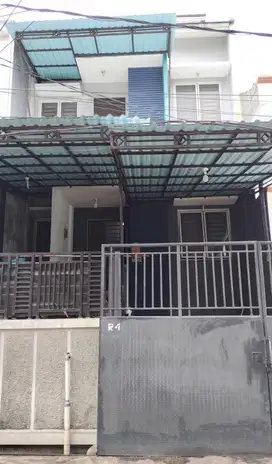 Dijual Rumah 2 Lantai di Taman Permata Indah 2 Letak Strategis