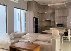Fully Furnished Design Interior - Rumah 10x15 di Golf Island