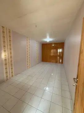 Disewakan  Rumah siap huni Baru renov Kelapa Gading