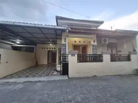 Rumah Full Furnished Dalam Cluster Maguwoharjo Sleman RSH 031