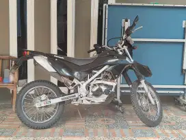 Dijual murah Motor Kawasaki KLX150L tahun 2023