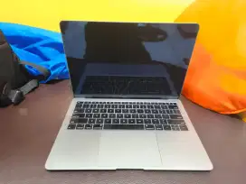 Macbook Air Retina 2019 13 Model A1932 core i5 8/256 Gb Not M1 M2