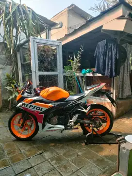 JUAL Honda CBR 150 R K25 G Repsol