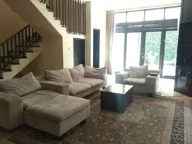 Rumah luas full furnish ada minipool  cluster arcamanik  sukamiskin