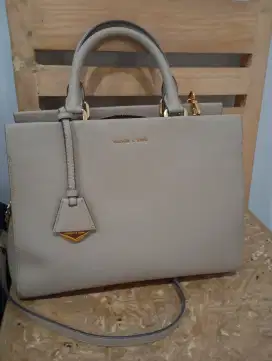 Tas charles&keith ori