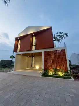 Rumah Mewah Full Furnish Dalam Ringroad JAMBON Jalan Kabupaten Sleman