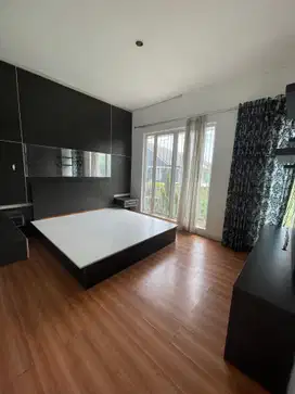 Dijual Rumah Furnished Dalam Cluster di Emerald Bintaro om16242