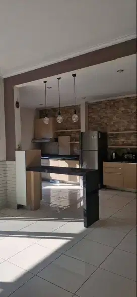Dijual Rumah Lux Full Furnished di Kota Baru Parahyangan