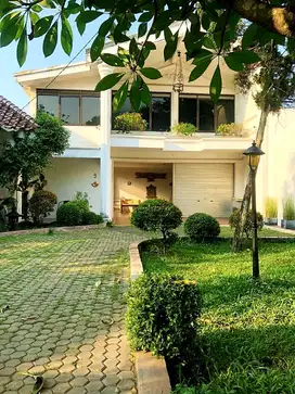 DIJUAL CEPAT RUMAH SIAP HUNI DI DLM KOMPLEK LARANGAN
