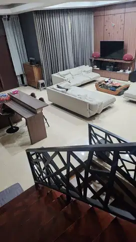 Dijual Rumah Pelangi Kelapa Gading