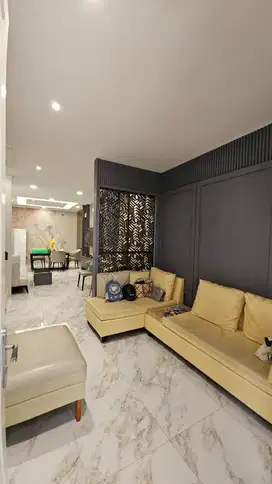 Rumah Cantik Full Renovasi & Full Furnished  Lokasi Strategis
