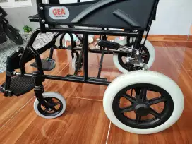 Kursi Roda Gea FS 868