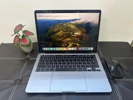 Macbook Pro 13 2020 Core i5/8GB/256GB/CC176 Normal
