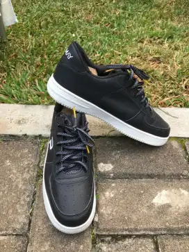 Sepatu Second Original Casual Paul May