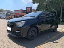 [ LIKE NEW ] DAIHATSU NEW AYLA 1.0 X ADS AT MATIC 2023 HITAM