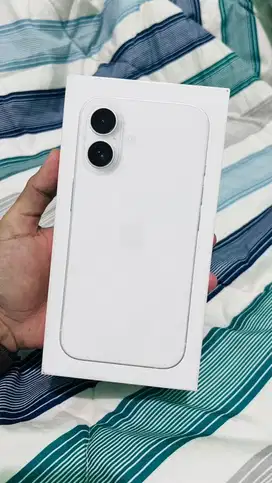 Iphone 16 BNIB 128gb White