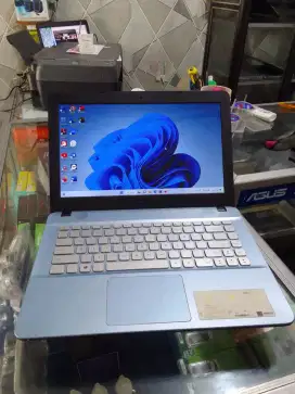 Laptop Asus X441U